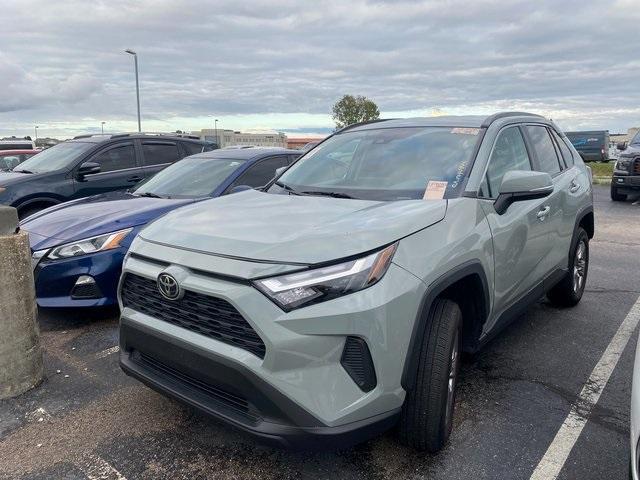 2022 toyota rav4 xle