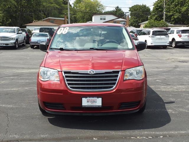 2008 chrysler town & country lx