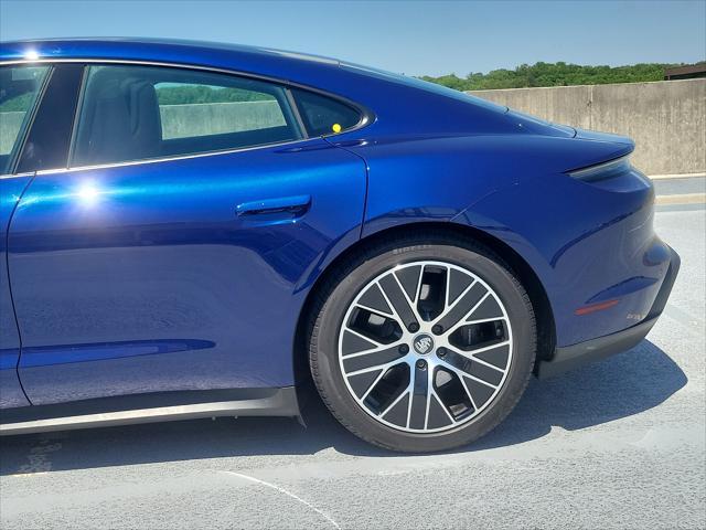 2023 porsche taycan base
