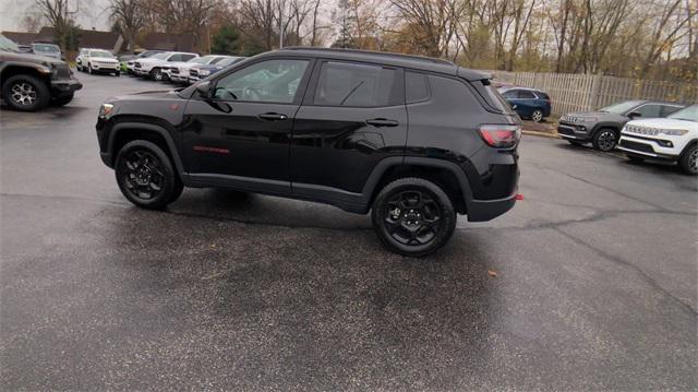 2023 jeep compass trailhawk