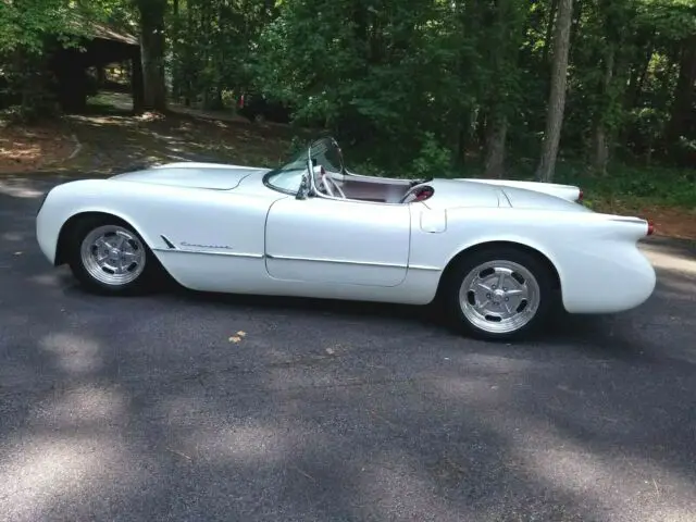 like new 1954 chevrolet corvette restomod, fuel injected v8, auto trans & more