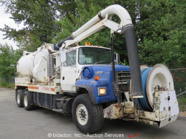 ford lnt8000 vacuum rodder vactor truck combo 6-cyl. 7.8l auto a/c bidadoo