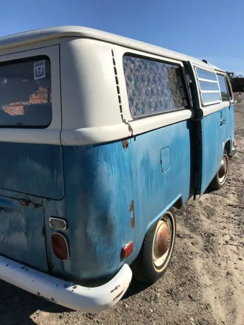 1970 vw bus- westfalia-werke