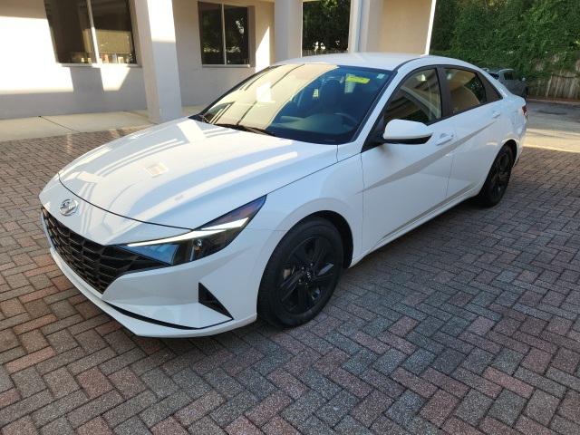 2022 hyundai elantra hybrid blue