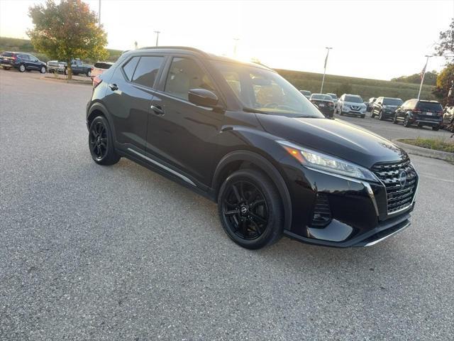2022 nissan kicks sr