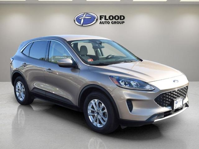2021 ford escape se
