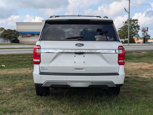 2021 ford expedition xlt