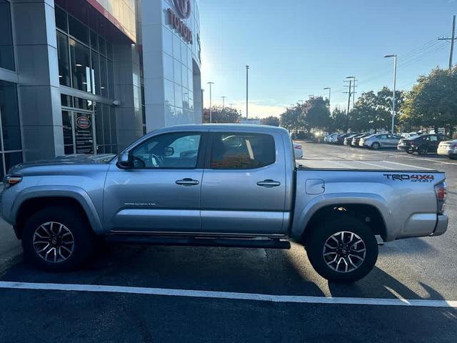 2022 toyota tacoma trd sport
