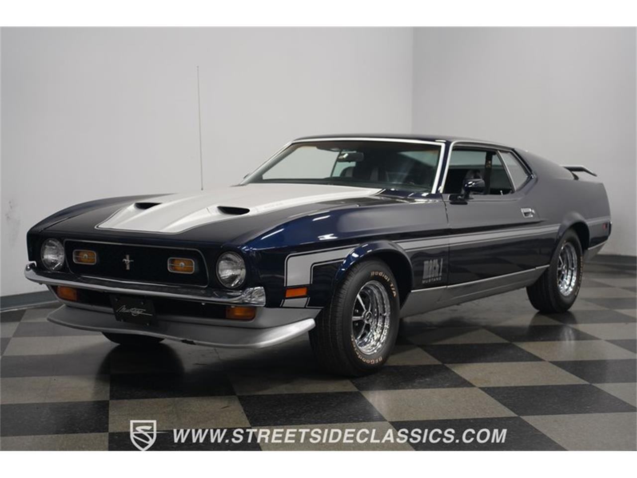 1972 ford mustang