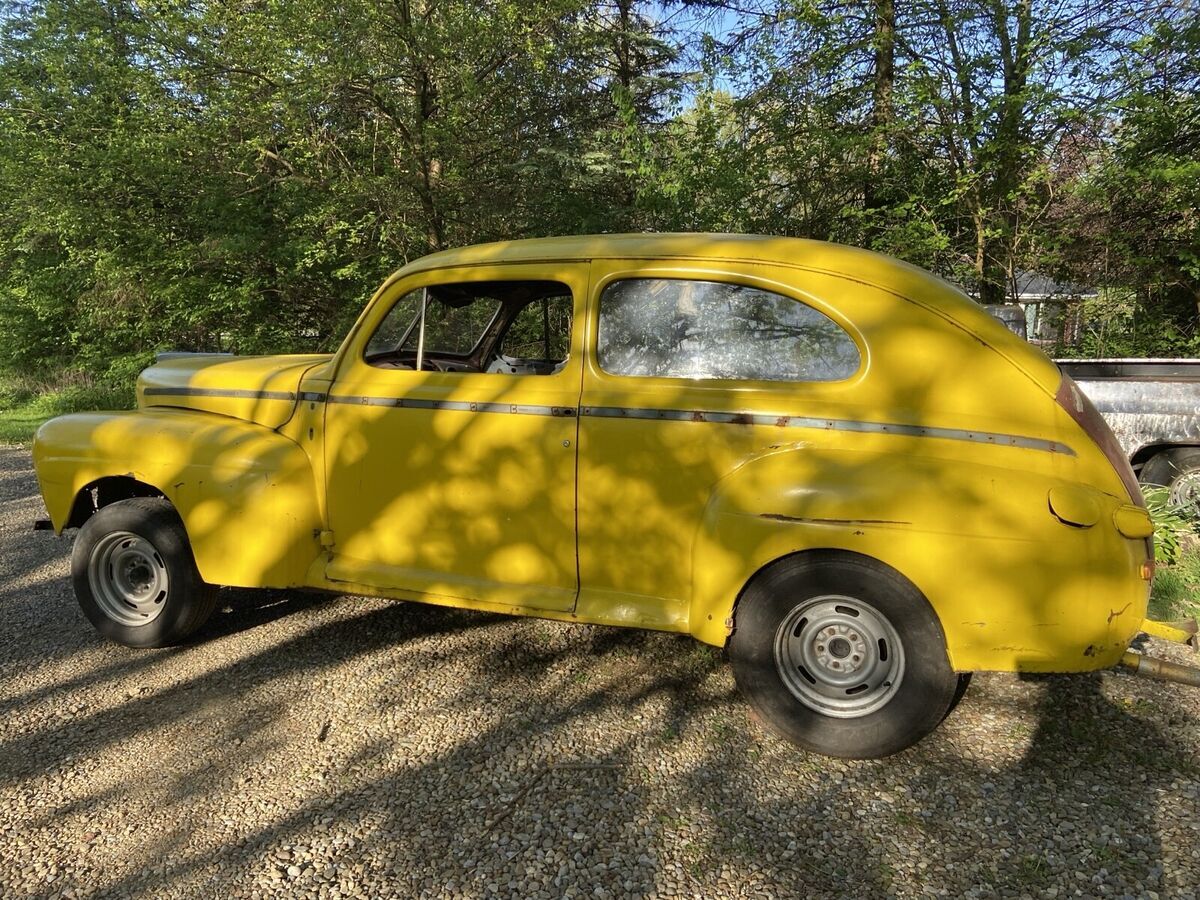 1947 ford v8 sedan yellow