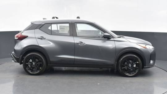 new 2024 nissan kicks sv