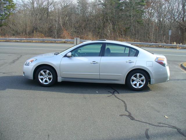 2009 nissan altima 2.5 s