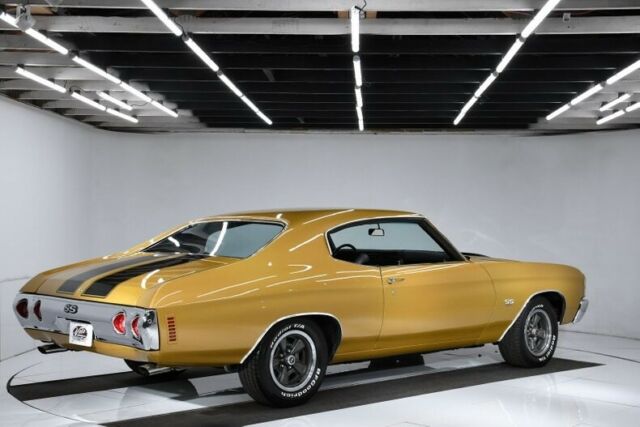 454, 4-speed with a/c, gauges. frame off restored!