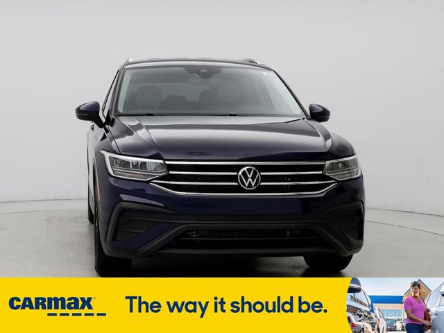 2022 volkswagen tiguan se