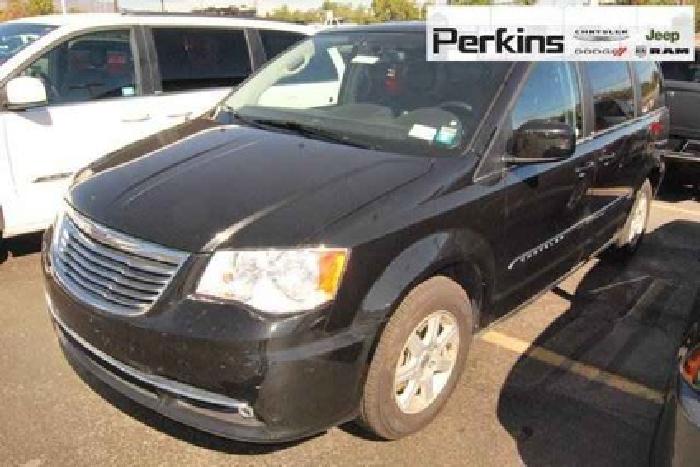2013 chrysler town & country touring in colorado springs, co