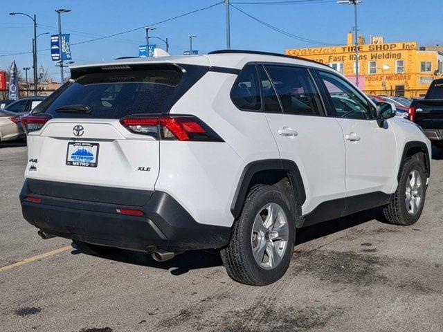 2021 toyota rav4 xle in chicago, illinois
