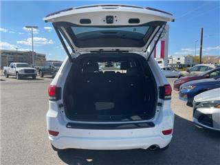 2022 Jeep Grand Cherokee laredo e