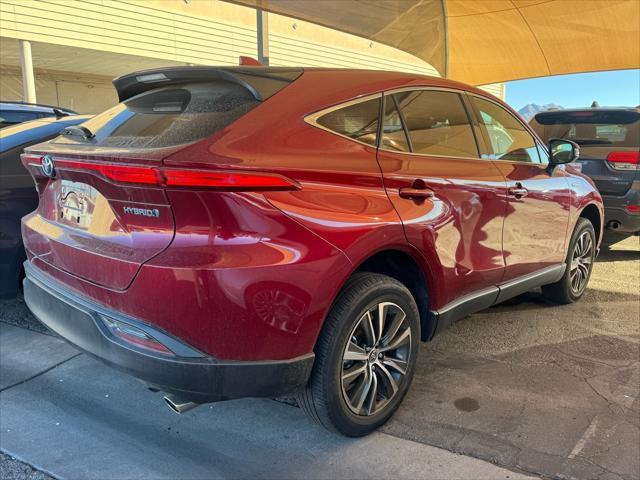 2021 toyota venza le