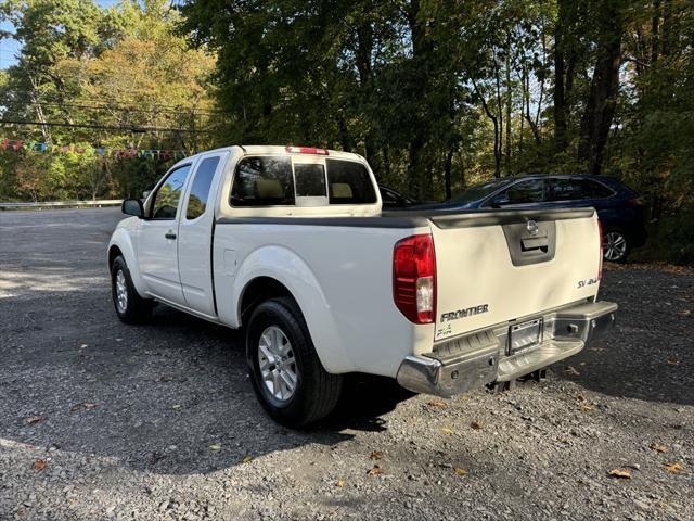 2017 nissan frontier sv