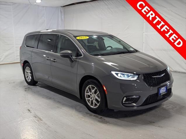 2023 chrysler pacifica touring l