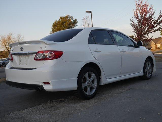 2011 toyota corolla s