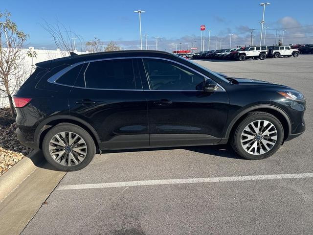 2020 ford escape titanium