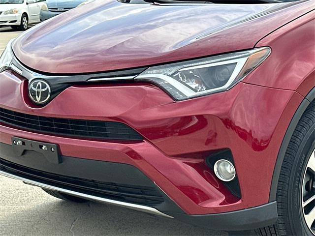 2018 toyota rav4 xle
