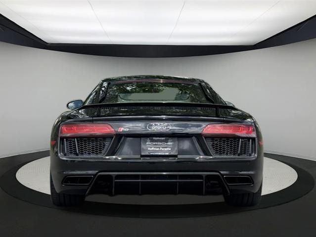 2017 audi r8 5.2 quattro plus