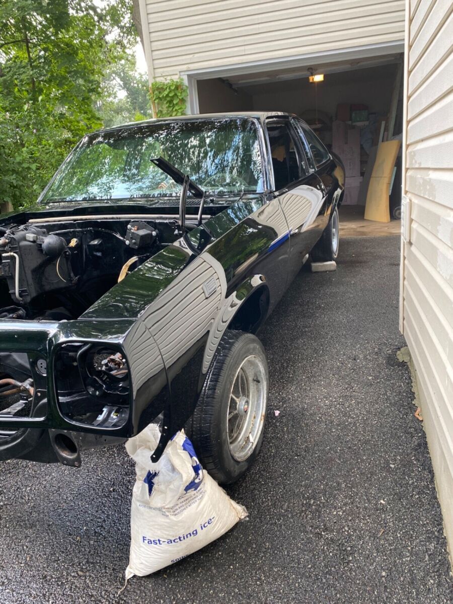 1976 pontiac ventura vehical