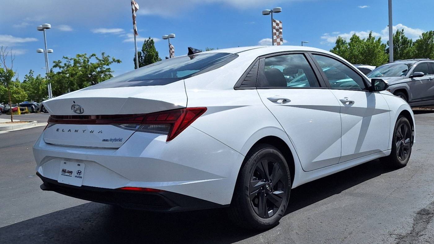 2023 hyundai elantra hybrid blue