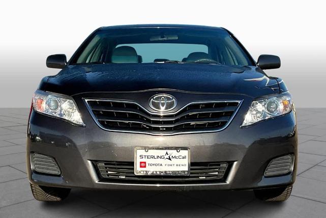 2010 toyota camry le