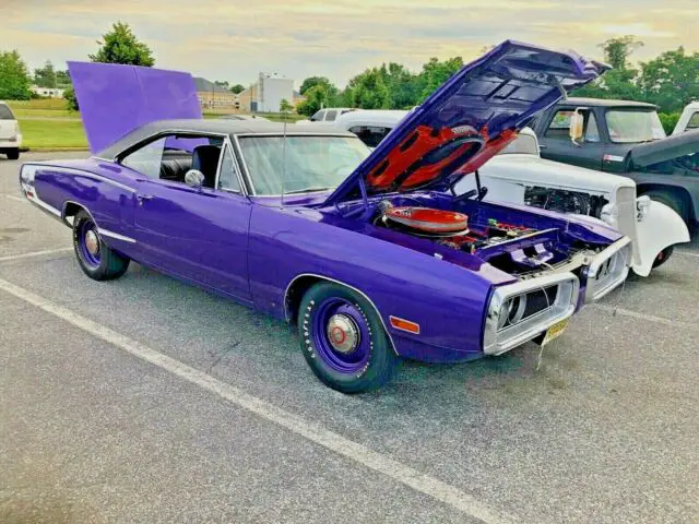 1970 dodge coronet super bee, plumb crazy purple, 440 six pack, v code 100 miles