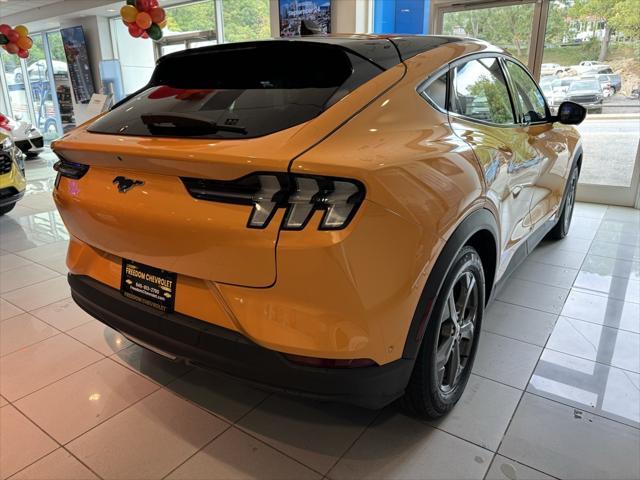 2023 ford mustang mach-e select