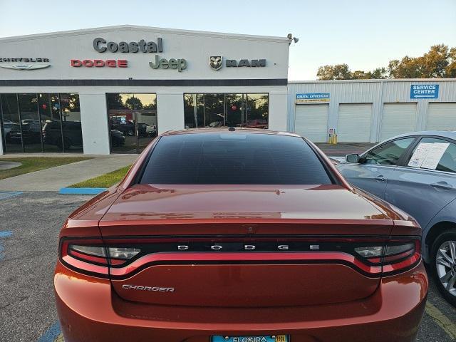2021 dodge charger sxt