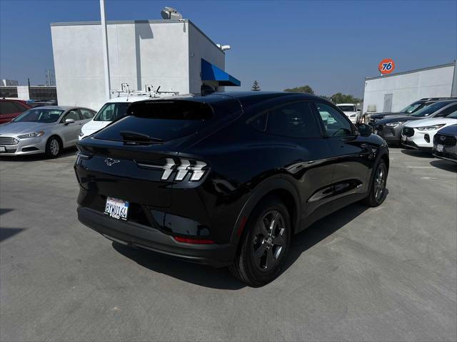 2021 ford mustang mach-e select