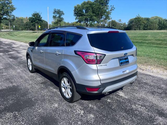 2018 ford escape se