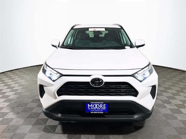 2022 toyota rav4 xle