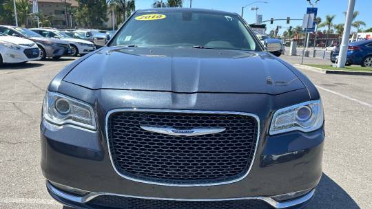 2019 Chrysler 300