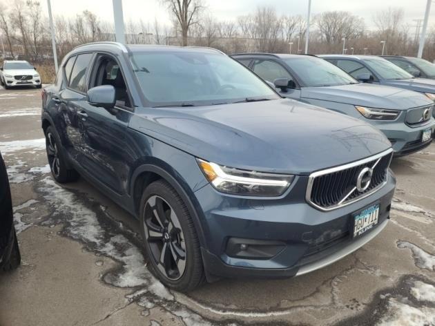 2022 volvo xc40 t5 momentum