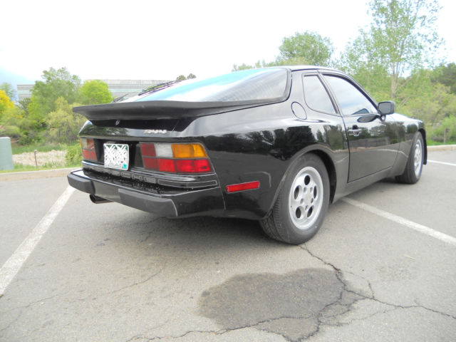 1987 porsche 944 base coupe 2-door 2.5l restored!