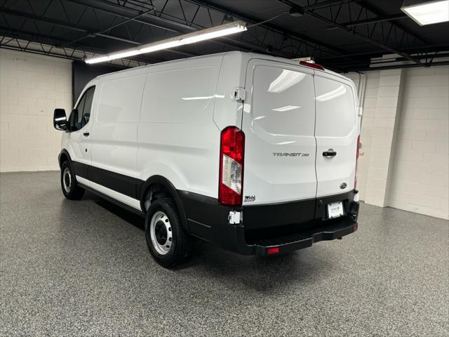 2019 ford transit-250 base