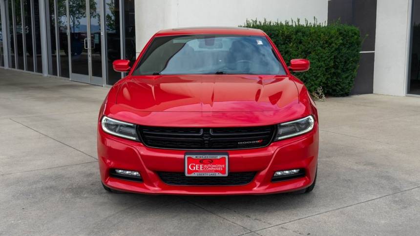 2016 dodge charger sxt