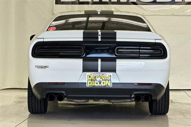 2016 dodge challenger r/t