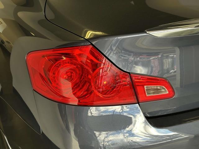 2012 infiniti g25x base