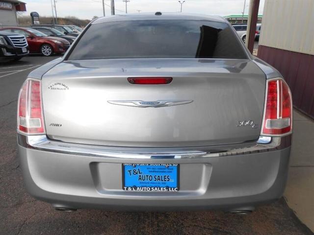 2013 chrysler 300c base