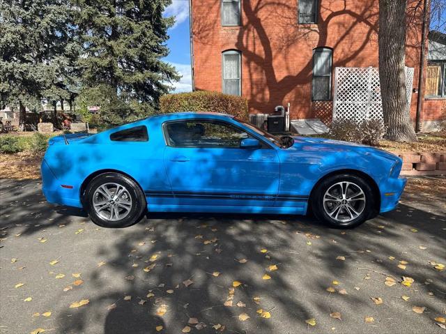 2013 ford mustang v6 premium
