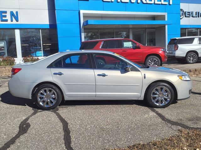 2010 lincoln mkz base