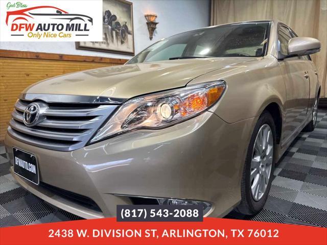 2011 toyota avalon base