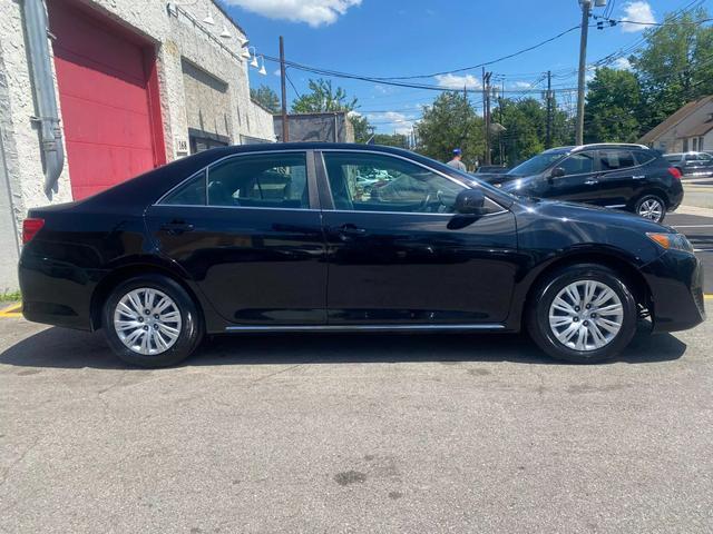 2013 toyota camry le