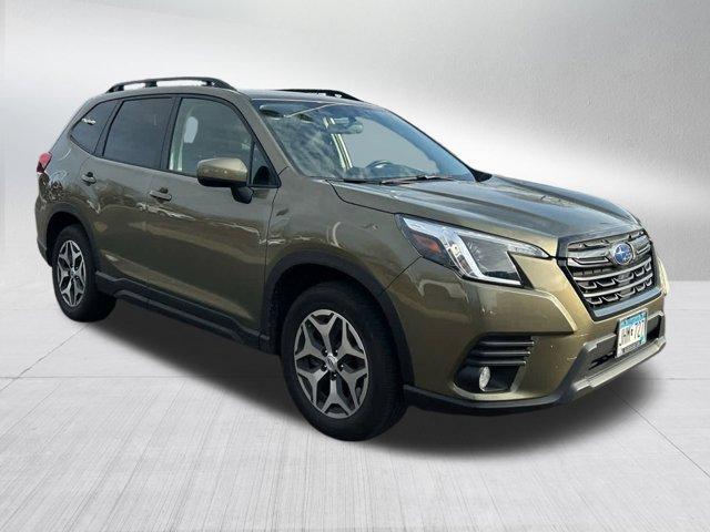 2022 subaru forester premium